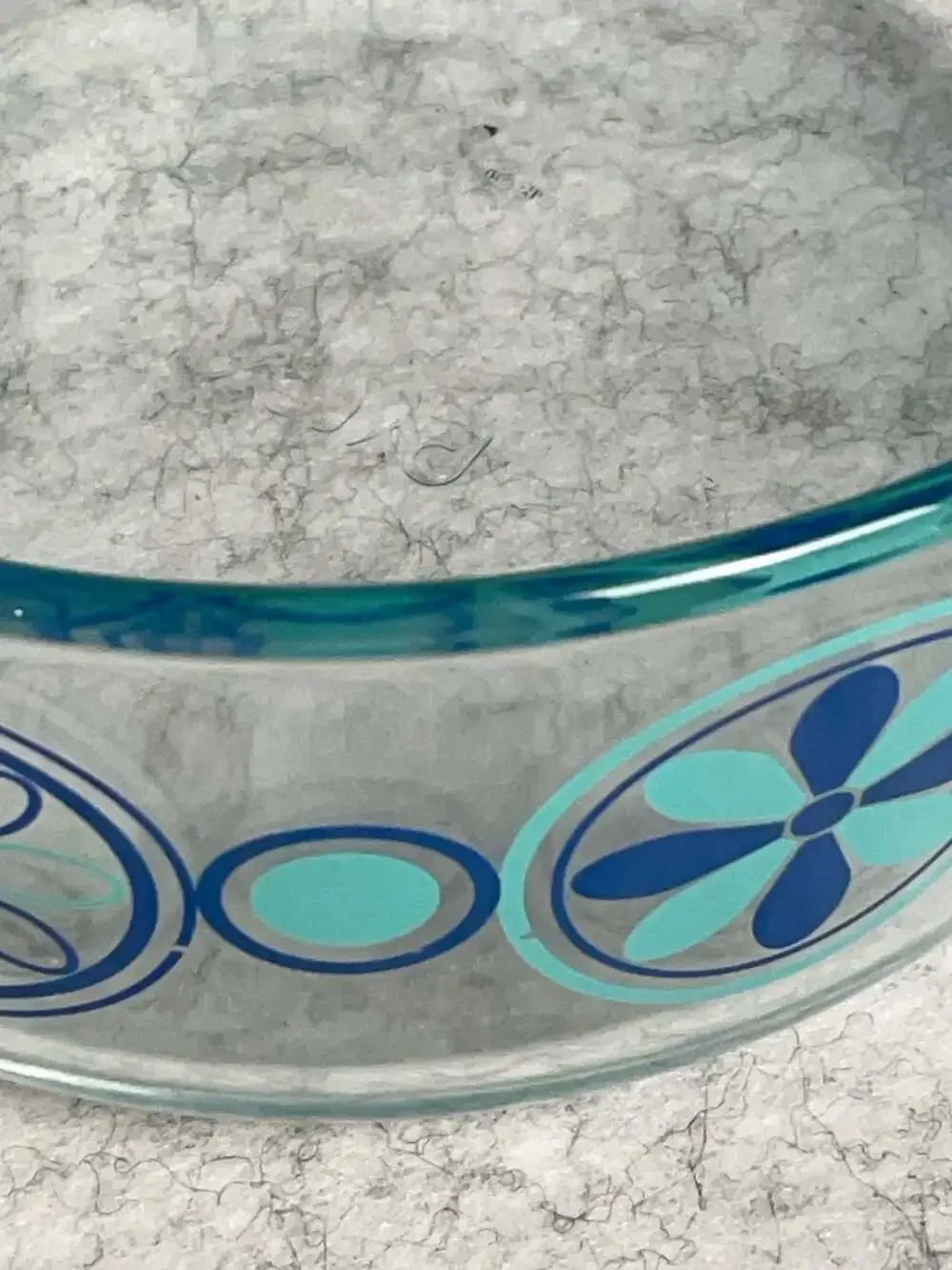 Pyrex 7203 Blue Teal Mod Pinwheel Flower Clear Glass 1.5 Quart Mixing Bowl